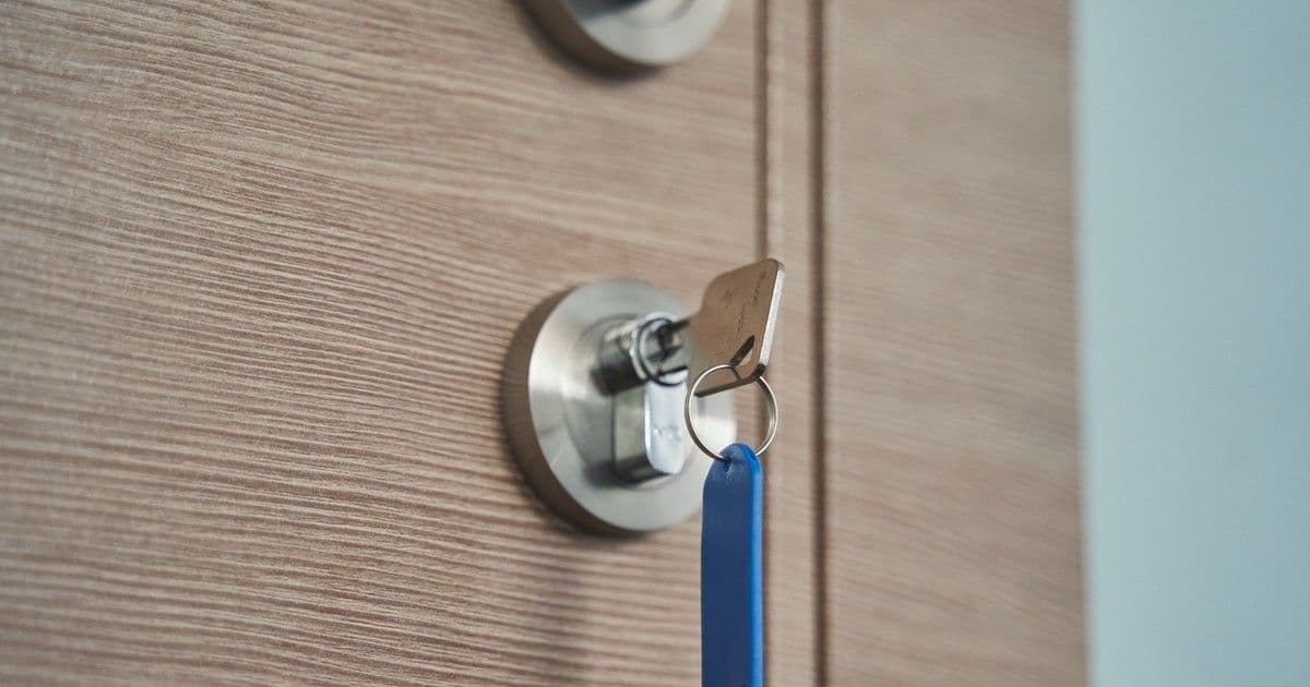 5 ok, amiért a zárban hagyott kulcs veszélyes lehet otthonodra
