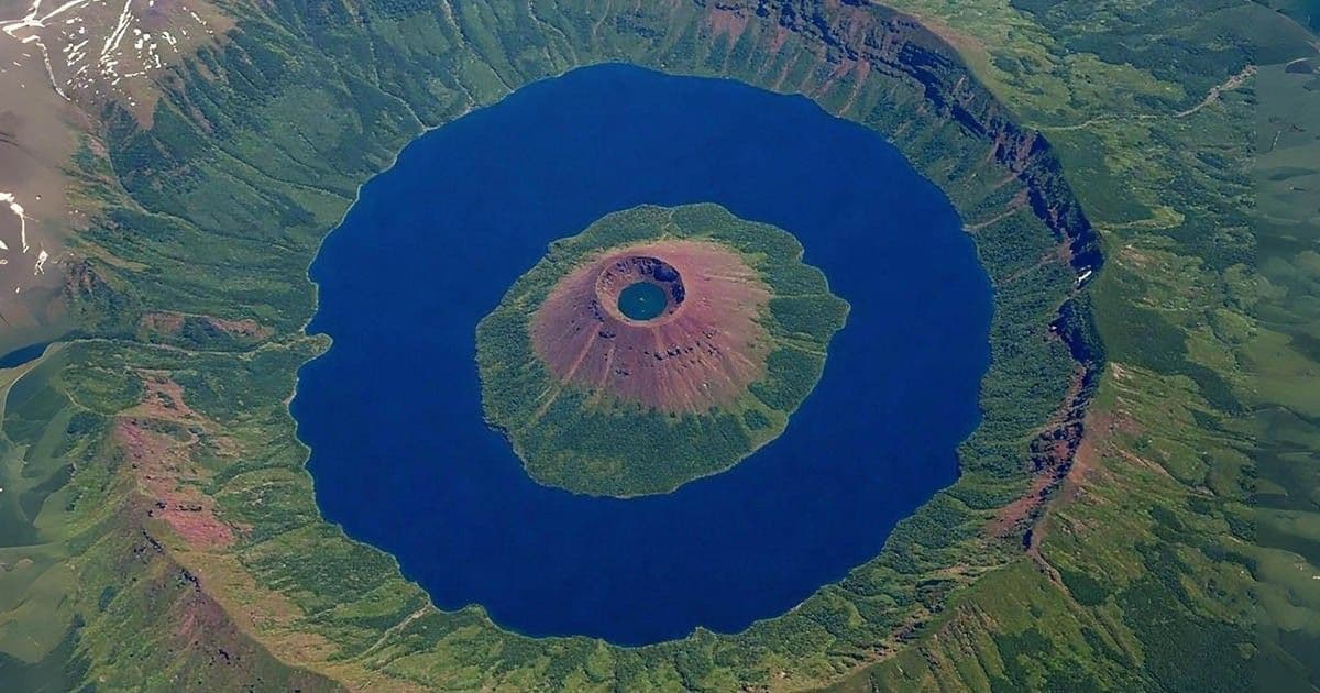 Miért nem nőhetnek a hegyek az égig? A 10 km-es határ titka