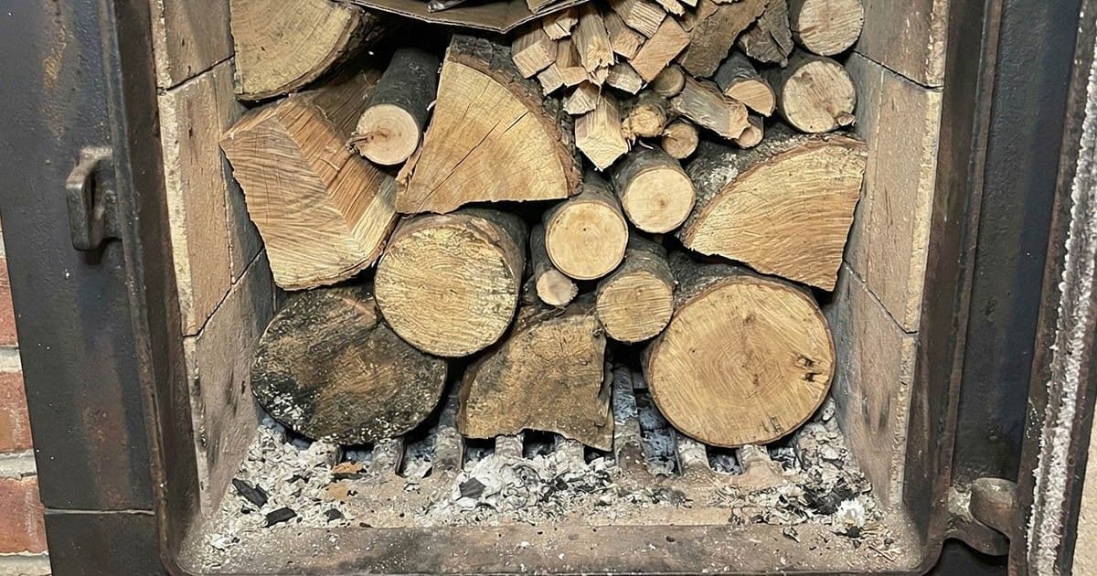 Falusi titok: Így spórolhatsz 50%-ot a tűzifán!