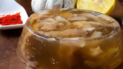 Kocsonya titka: Hogyan varázsolj tükörfényes csodát az ünnepi asztalra?