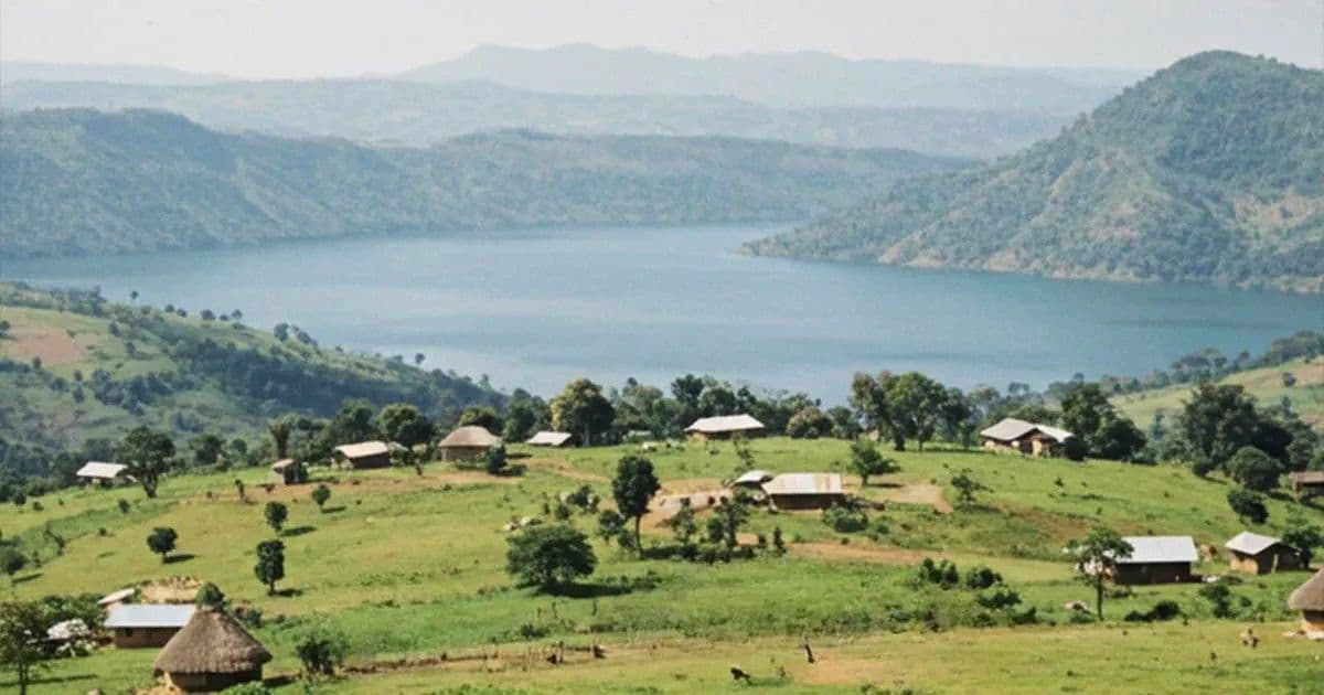 Afrika titokzatos tava: Miért nem vihető el innen egy csepp víz sem?